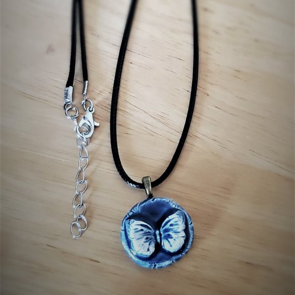Handmade Ceramic Persian Blue Butterfly Pendant Necklace - Picture 3 of 10